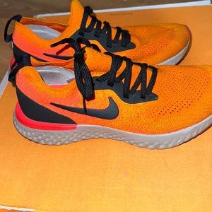 Nike epic react shoes